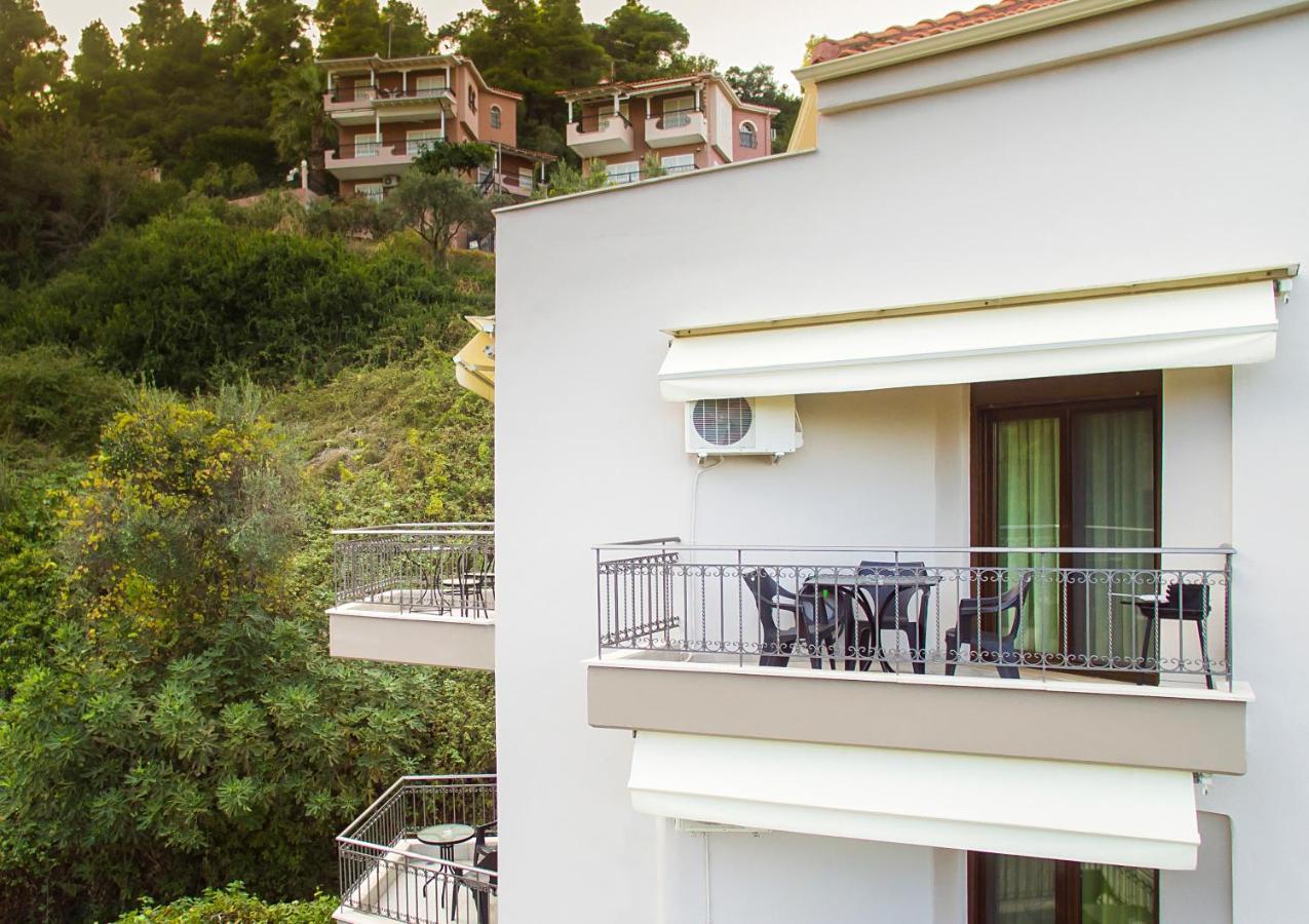 Marina'S Elegance Aparthotel Kriopigi Buitenkant foto