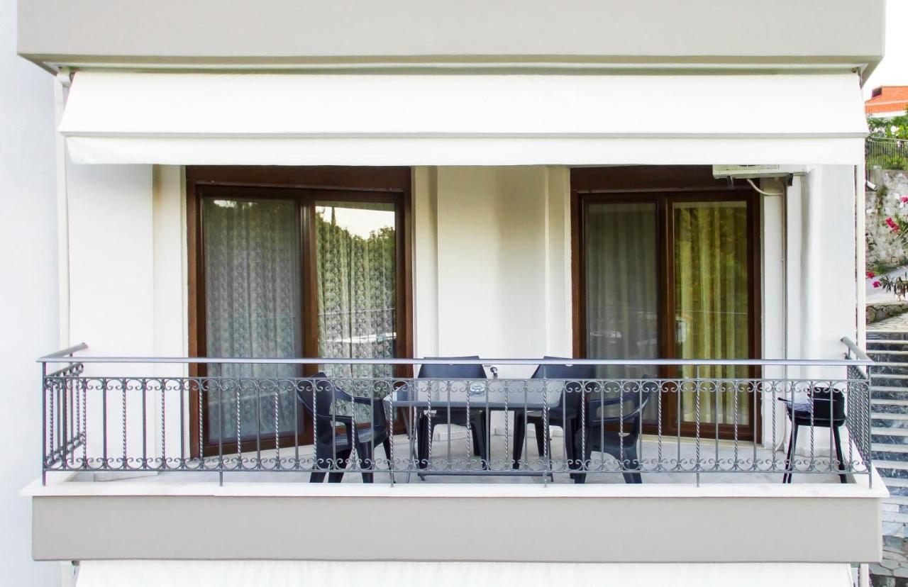 Marina'S Elegance Aparthotel Kriopigi Buitenkant foto